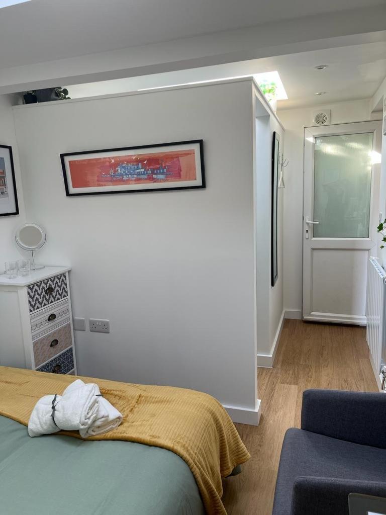Central Ensuite Guest Unit With Ac And Free On-Street Parking Hove Buitenkant foto